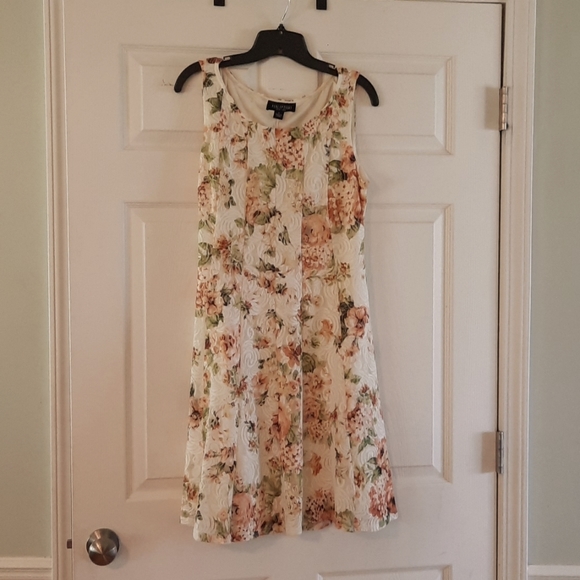 Midi Floral Dress with Zip-up Jacket - Picture 2 of 3